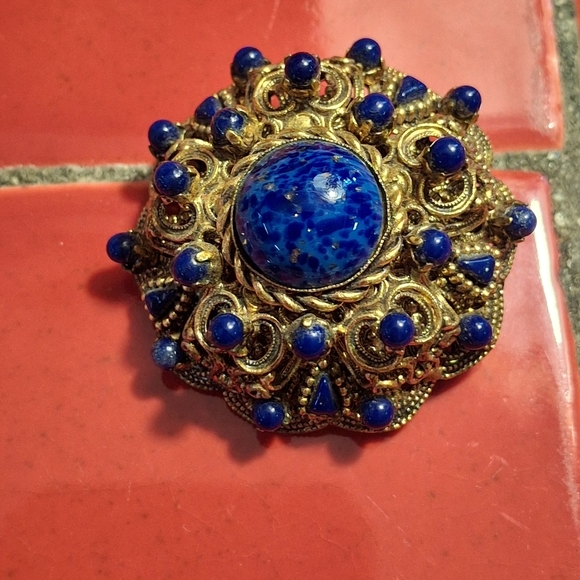 Vintage Lapis Lazuli Blue Stone Cabachon Brooch West Germany Gold Tone Filigree - Picture 3 of 5